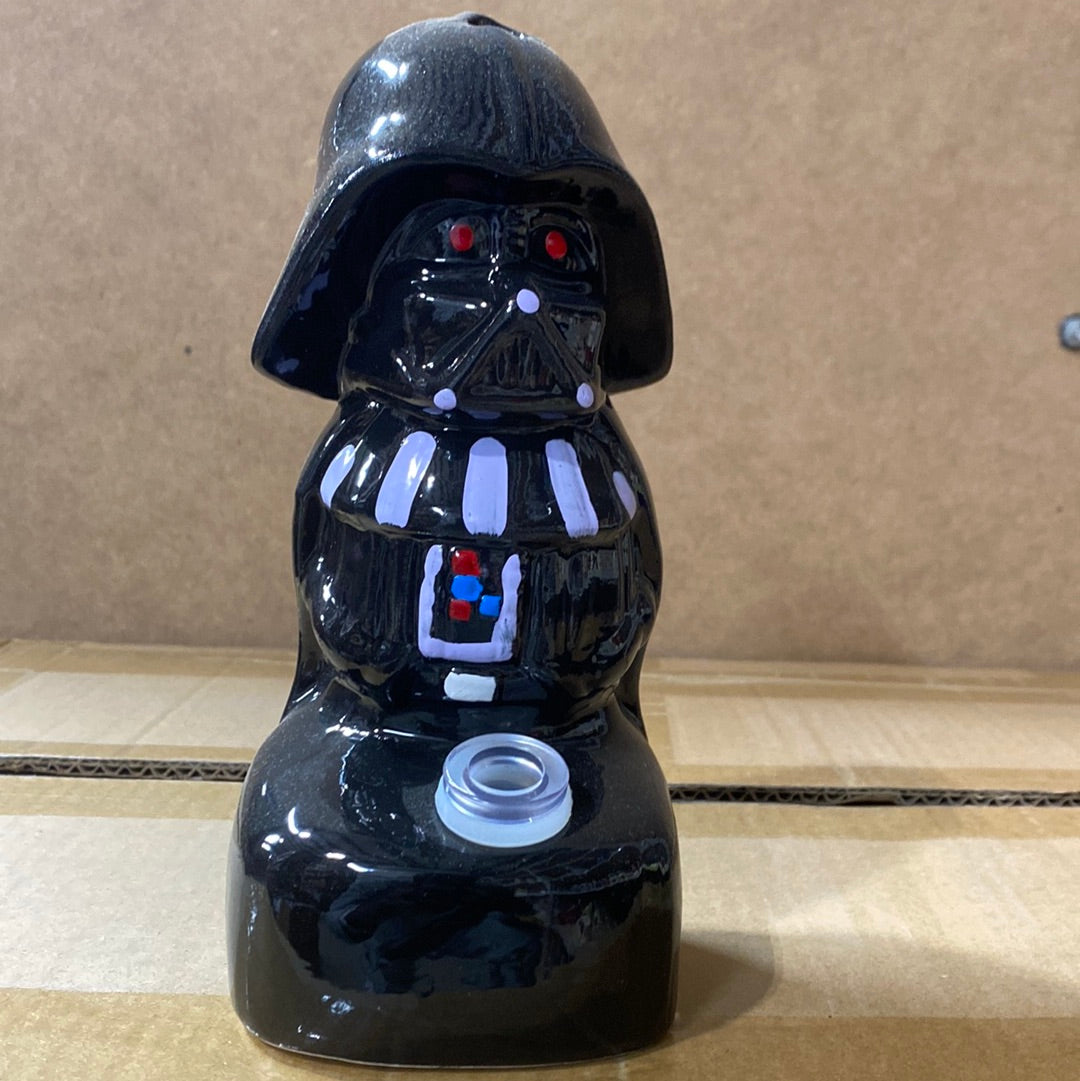 Ceramic Vader w/pipe